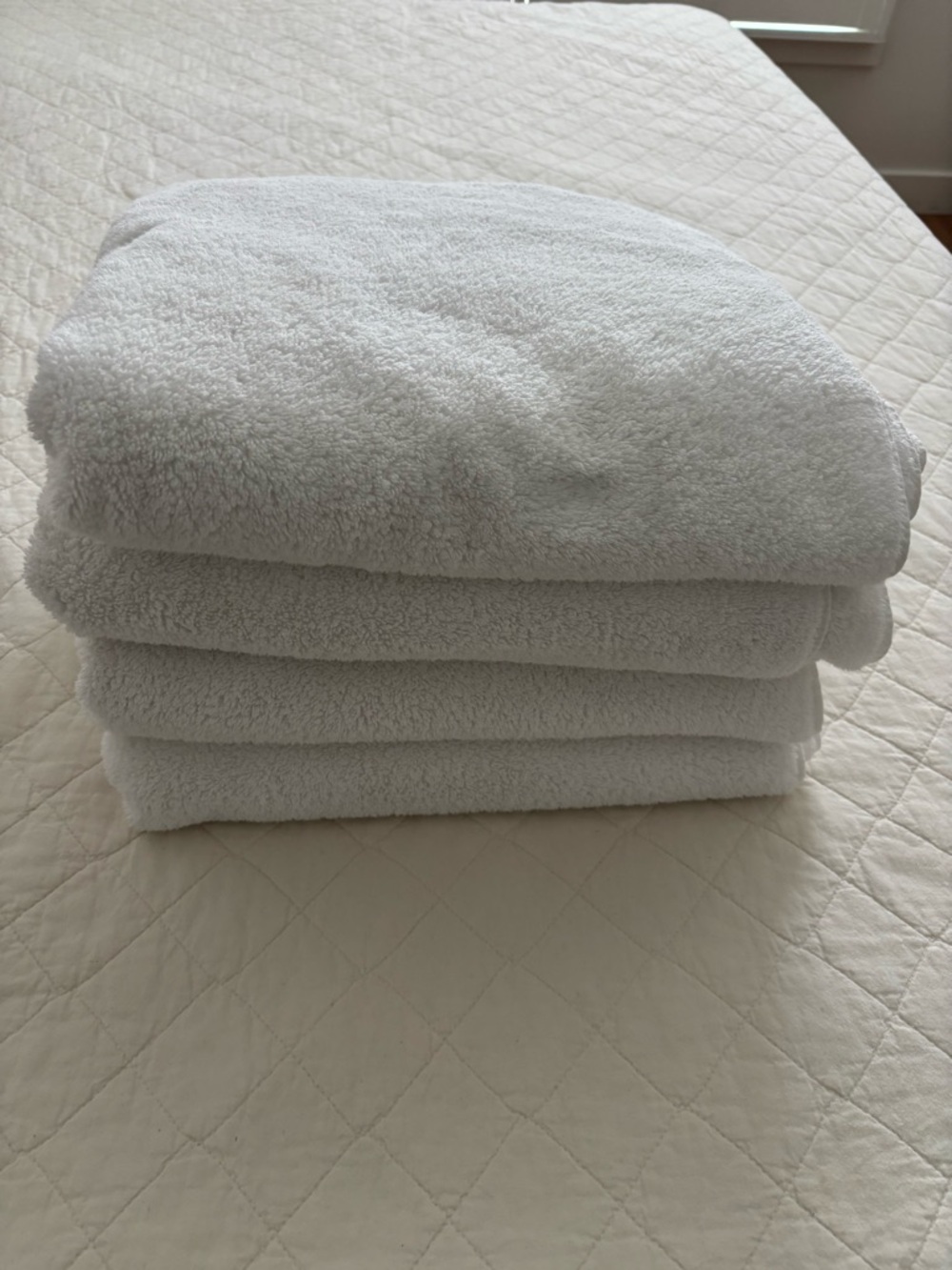 Simply Vera Vera Wang Bath Towels (Set of 4)